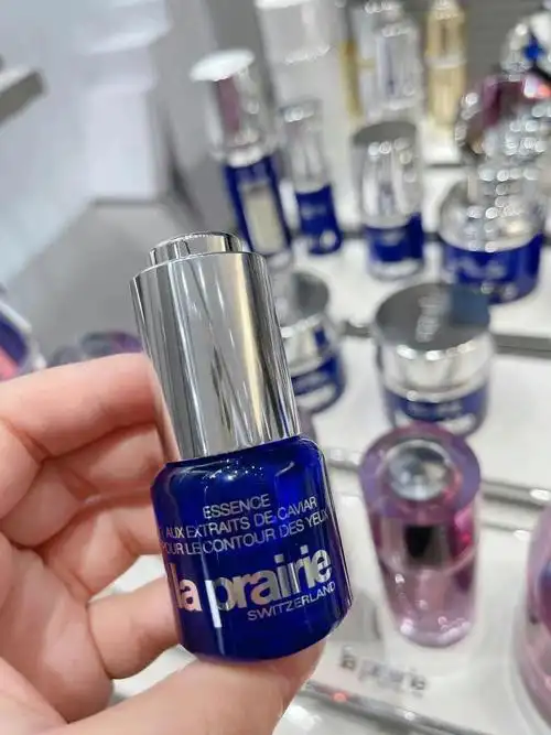 莱伯妮蓝鱼子酱眼部精华啫喱