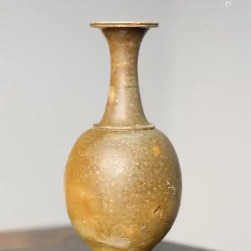 北齐相州窑褐釉净瓶