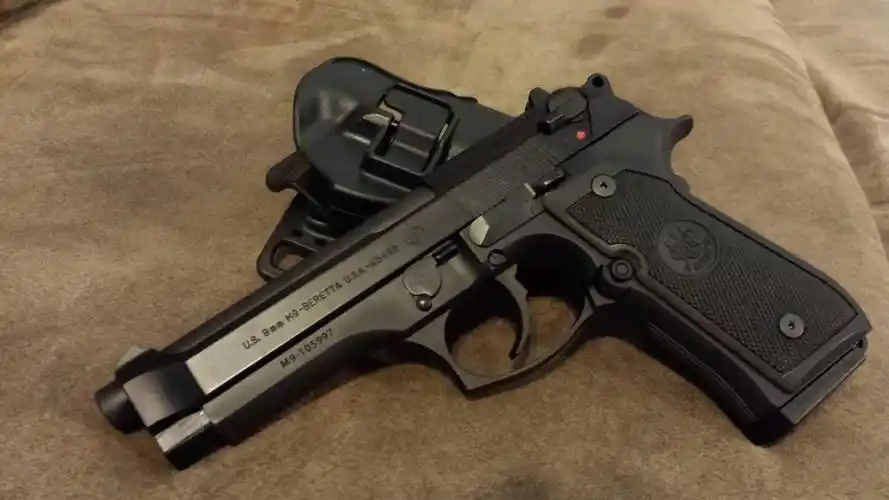 p>1985年由意大利 a target="_blank" href="/item/伯莱塔公司