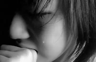 强忍眼泪的危害有哪些,心情压抑就哭出来