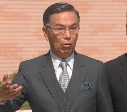 图杨丽菁现在的老公是谁陈鸿烈身家全揭秘