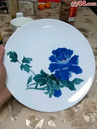 首页 零售 彩绘瓷/彩瓷 >> 中国制造釉下彩盘子【白菜古玩】滚动鼠标