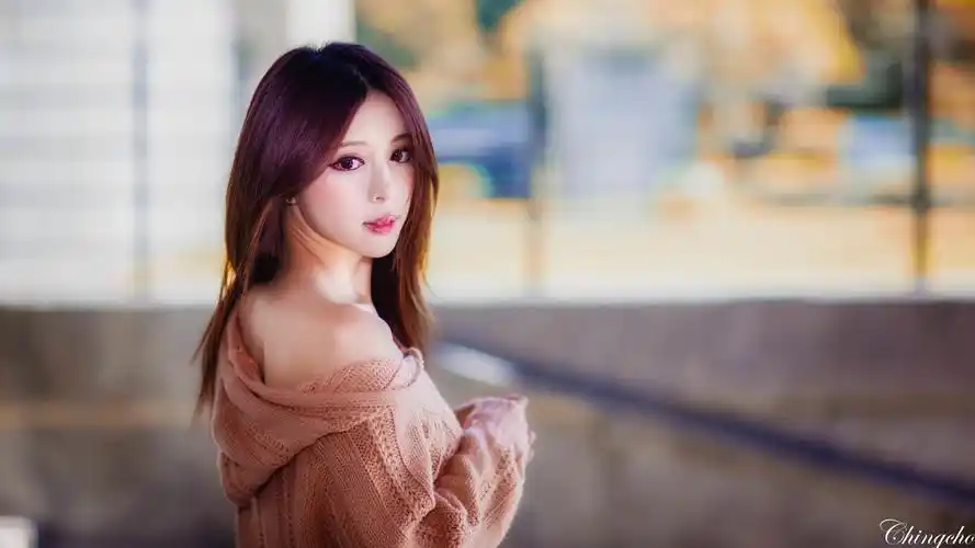 长黑发美女 微笑 脸蛋 嘴唇 性感美女4k壁纸