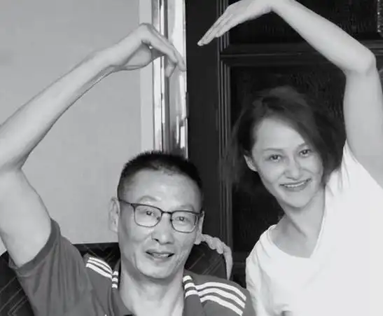 "跳水女皇"高敏:退役移居美国,后遭丈夫抛弃,如今过得怎样?