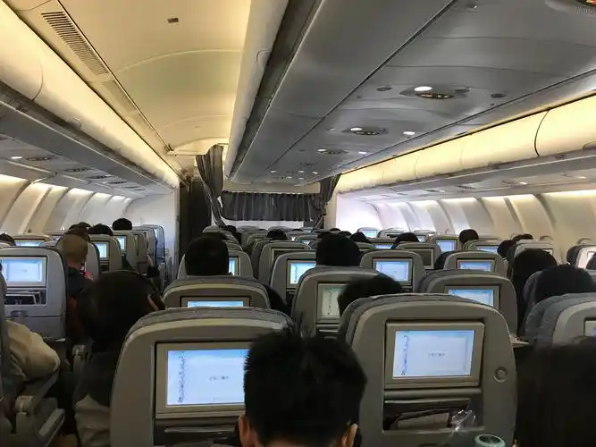 一大早,乘坐空客a330-300型客机飞往札幌.