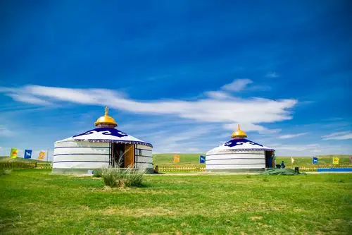 呼和浩特 希拉穆仁草原 响沙湾双高双卧4日跟团游