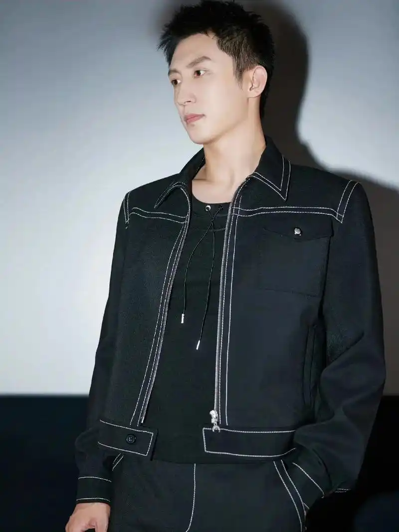 美式前刺 黄景瑜经典发型 18777美式前刺 绝了00#黄 - 抖音