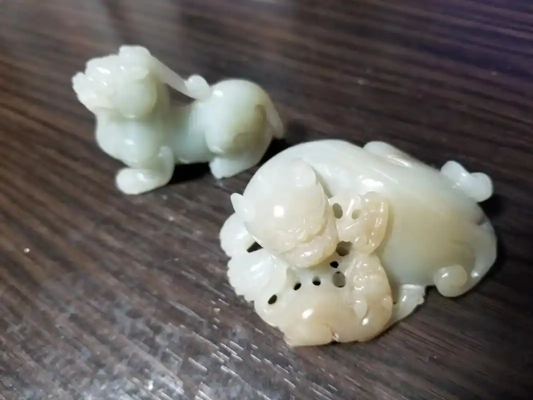 和田玉,貔貅#真实记录拍摄 #纯手工雕刻 - 抖音