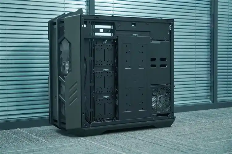 全塔机箱中的巨无霸酷冷至尊haf700评测17个风扇实现无死角风道