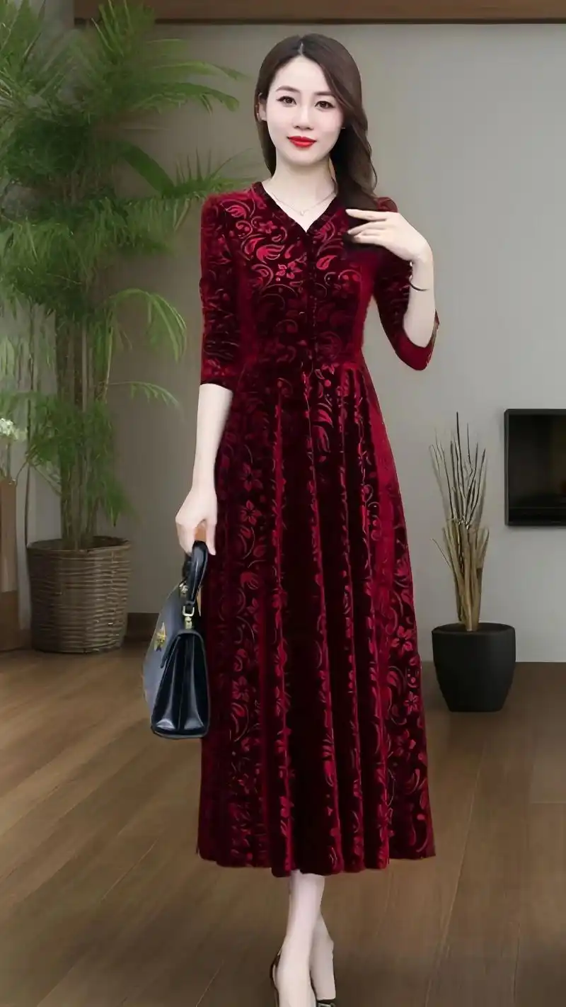 我的新宠又来啦!这款有口袋金丝绒秋冬长裙真是高档又洋气!