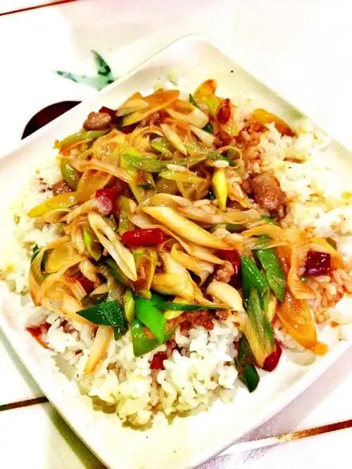 葱爆羊肉盖浇饭