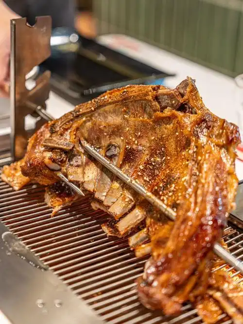 这块碳烤羊排真的日馋夜馋终于吃到啦!