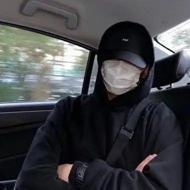 个性酷酷的潮男真人男生头像图片