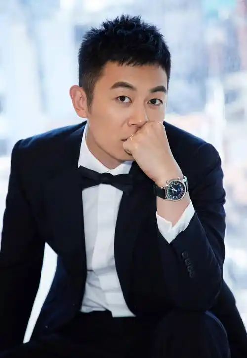 中国内地10位优质帅哥男星,个个长相帅气,健壮,你最喜欢谁?