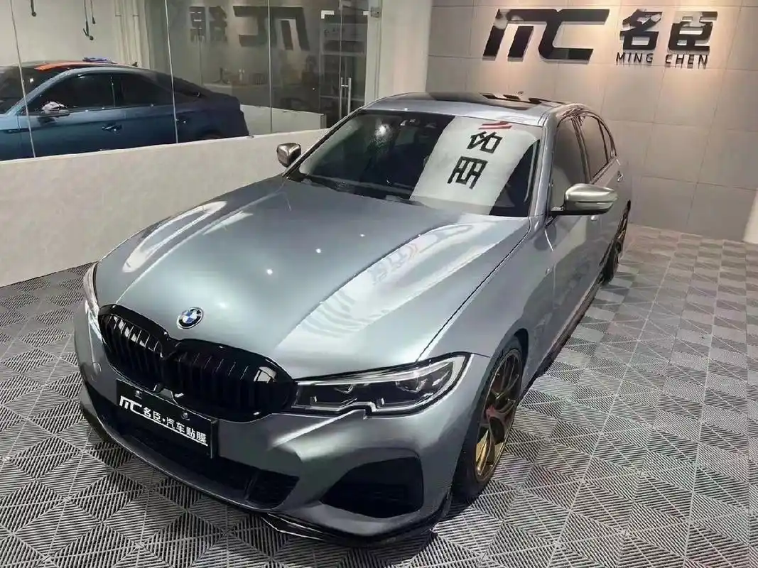 宝马3系改色 液态金属索玛托蓝