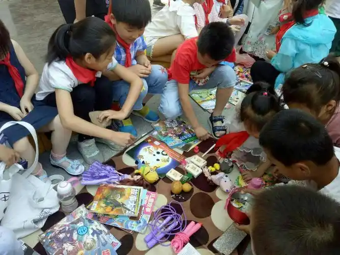 "分享,让童年更快乐!"——淮阴小学三四年级部"庆六一"跳蚤市场活动