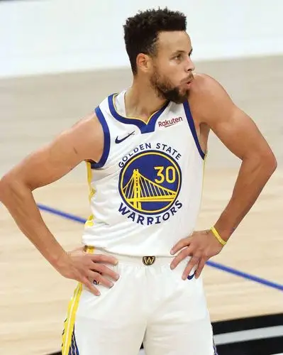 库里砍下57分生涯第8次50排历史第11