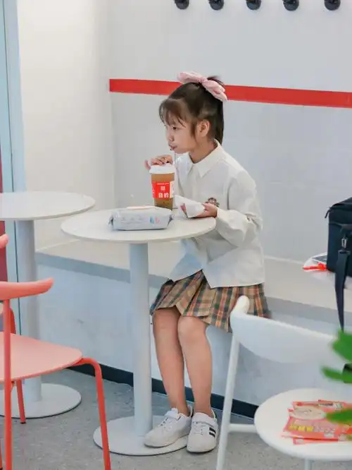 小朋友的zui大消耗品是啥?湿巾?尿不湿?奶粉?没错!