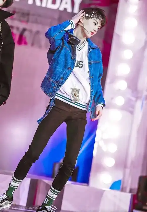 梦想还是要有的喵啊关注打开新页热度(60)推荐马嘉祺唱跳俱佳马嘉祺