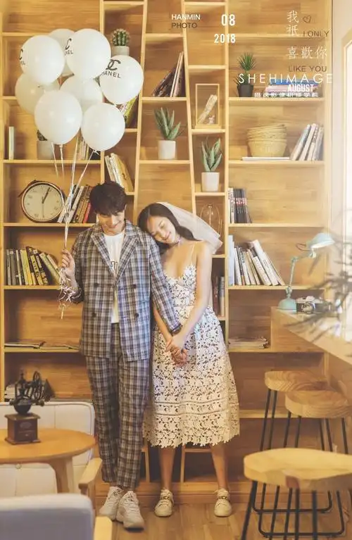 陈大宽摄影学院的婚纱摄影作品《休闲时刻》