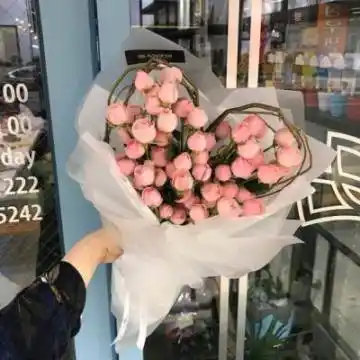 拿花头像捧花的女生意境遮脸图片