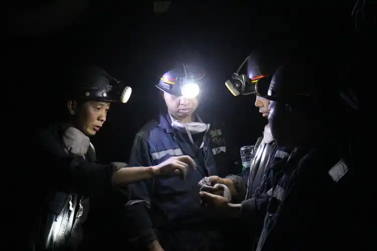 高温迎战保电"攻坚战"——嘉阳煤矿逆境中坚持安全均衡生产侧记