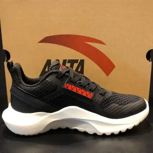 安踏官网男鞋运动鞋春季2021新款跑步男士轻便跑步鞋