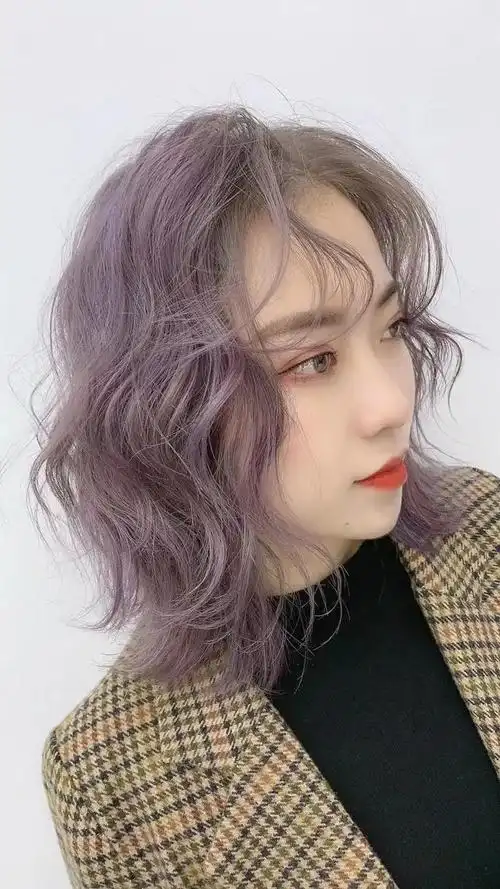 永远立于不败之地,今天就为大家带来了15款女士流行发型,多样时尚美美