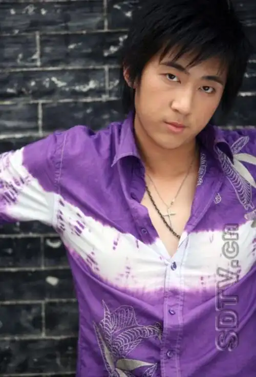 资料介绍联盟歌会山东8强王亚飞