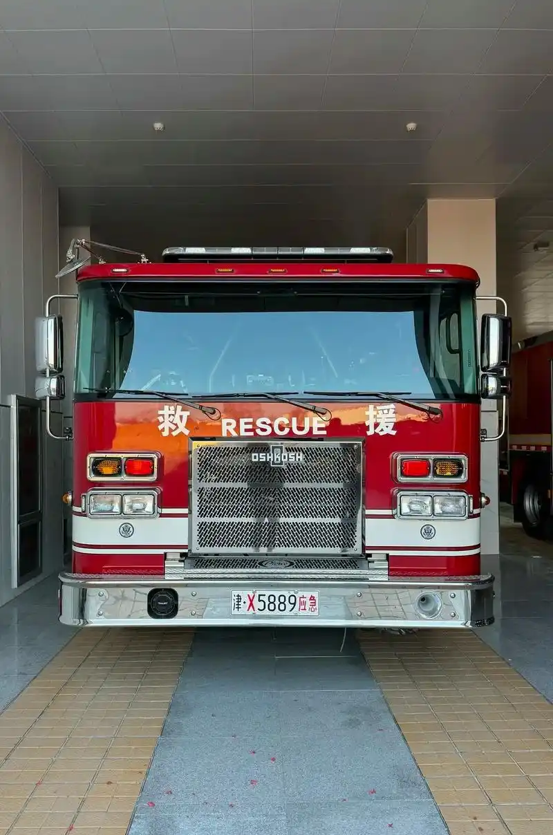 美国豪士科高层供水消防车美国豪士科集团公司专为天津消防总队 - 抖