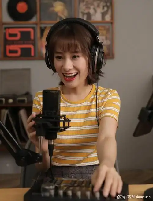 森然代言人小阿七同款麦克风全网爆火,是什么让无数人为它疯狂?