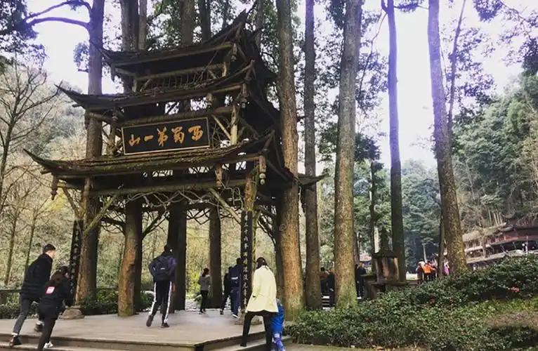 成都周边游攻略,青城山风景区,周末悠闲游玩的好去处