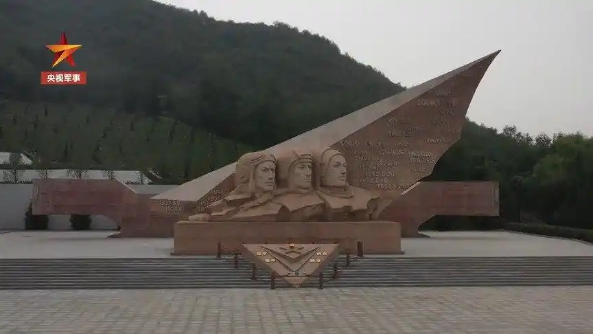 空军飞行人员英烈墙上有1808个名字