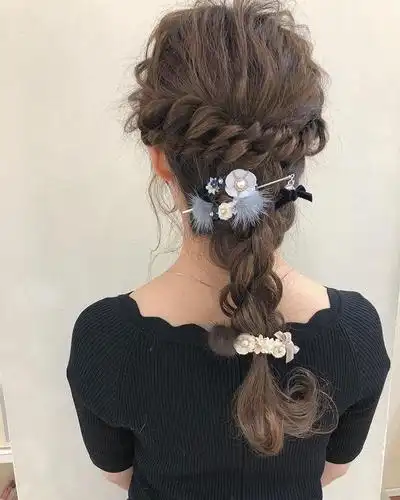 夏季编发特辑,夏天的长发这样编最好看,喜欢编发的来收藏