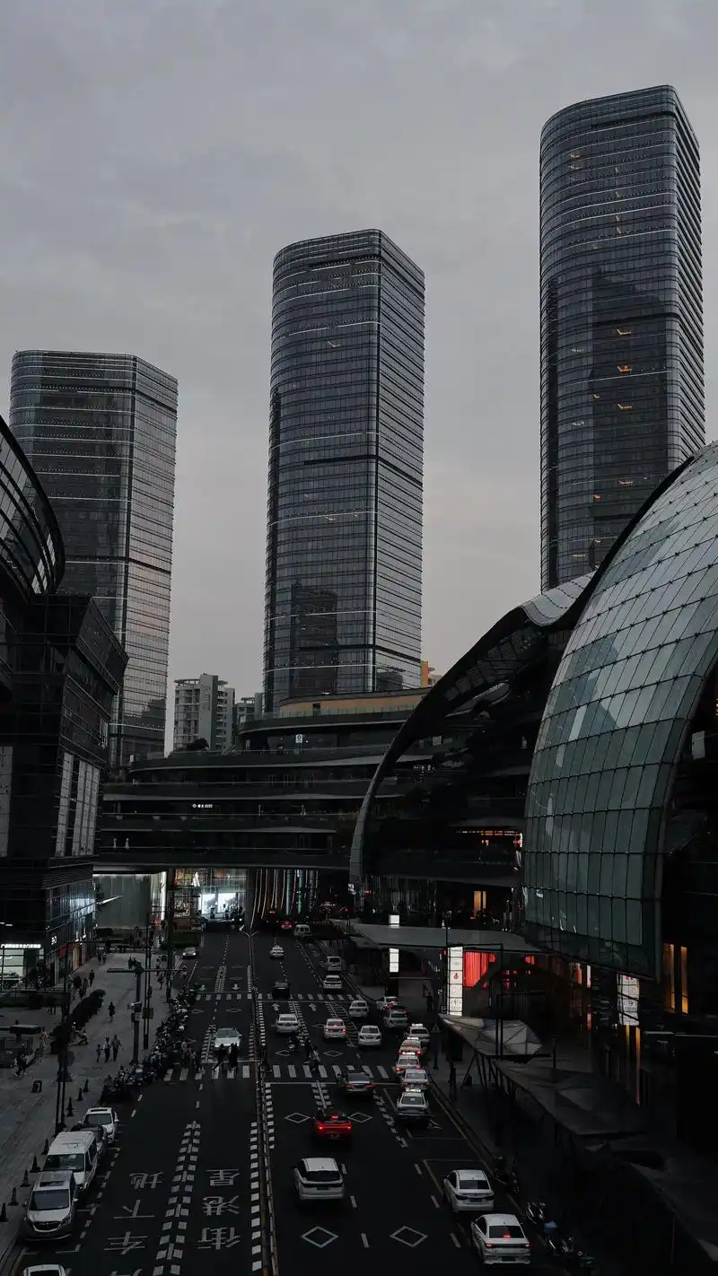 苏州中心商场.假如你没能年少有为,也没有大气晚成,也要学会自 - 抖音