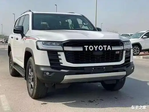 全新一代23款丰田酷路泽lc300是世界上最经典的越野车之一