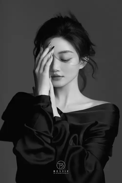 尖叫❗️黑白肖像写真拍出了我的人生照片🌹