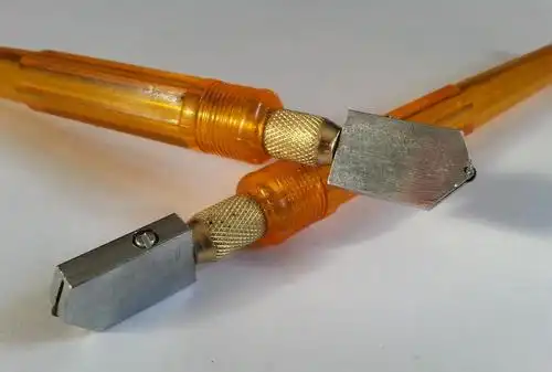 玻璃刀可以切割瓷砖吗