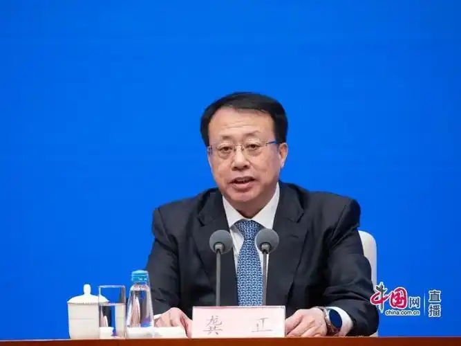 上海市市长龚正上海将在增强安全可控能力的基础上深入实施高水平金融