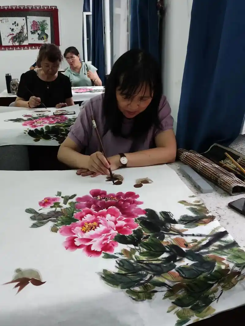 通 知各位学国画的同学们: 老年大学下学期国画初级班开始报名 - 抖音