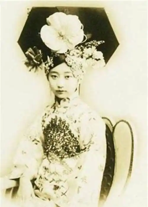 原创清朝后宫美女如云珍妃天真烂漫婉容端庄秀丽最美格格是她