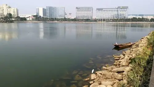 一望无垠的埭辽水库