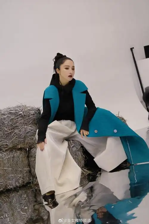 董璇杂志大片花絮