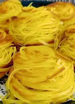 彩虹小厨您身边的美食  :南瓜金丝饼家庭做法