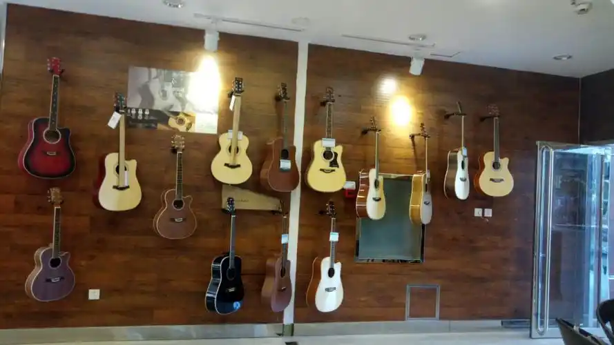 吉他展示墙