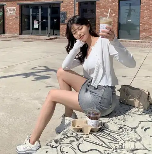 胸大就活该被嘲吗?运用好这些搭配技巧,越穿越有范