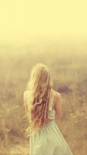 唯美女孩孤独伤感背影