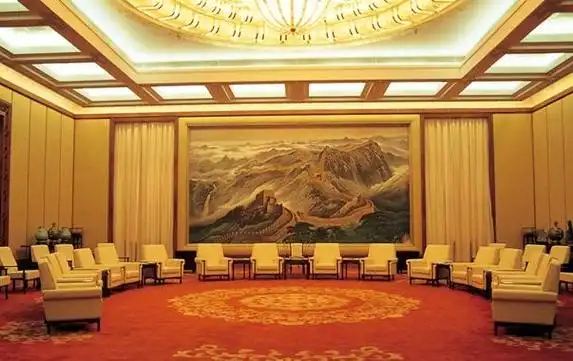 人民大会堂"万里长城"《江山》银版画问世