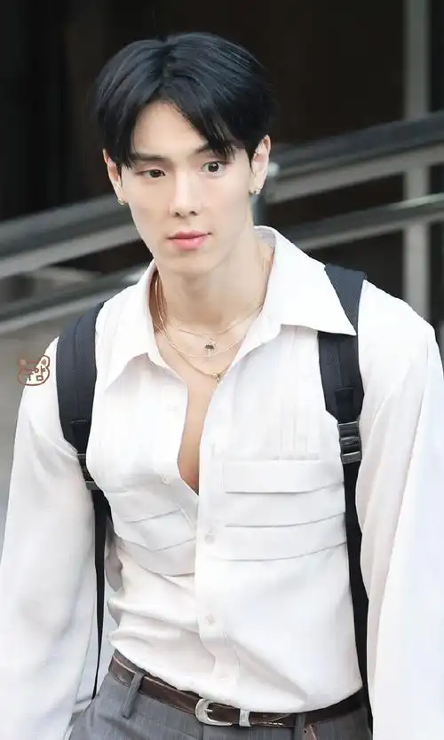 元气猛男孙贤佑