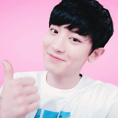 exo朴灿烈动态图片 gif图片男朋友打视频电话喽